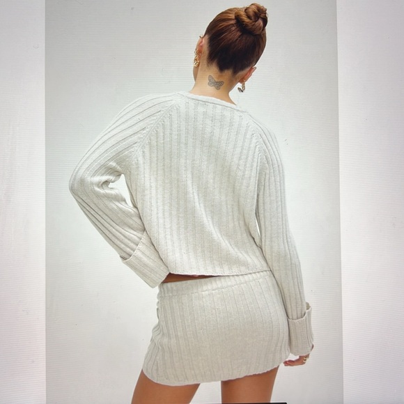 NWT Frankies Bikinis Ashton Knit Sweater & Skort Set - Picture 2 of 8